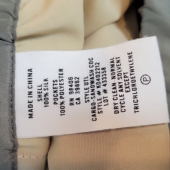 Theory Utility Cargo Pant in Sandwashed Silk Olive Green pull on - Picture 5 of 8